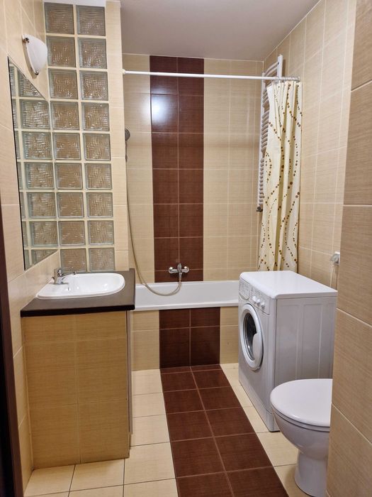 Dwa oddzielne przestronne pokoje z osobną kuchnią i balkonem Ursus