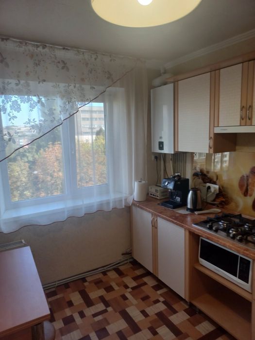 2 кімнатна в центрі міста Богдана Хмельницького