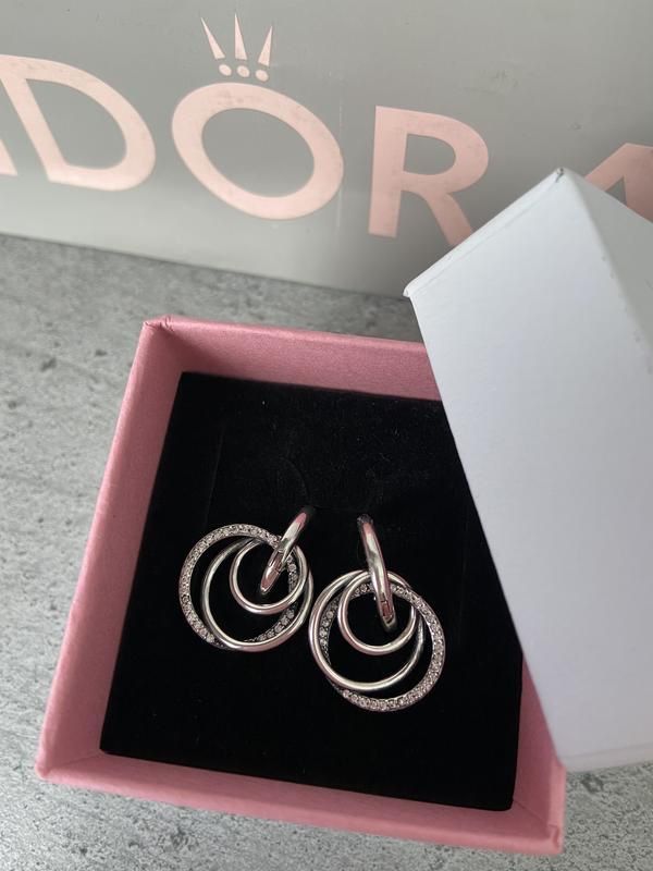 Срібні сережки Pandora «Сімʼя завжди»