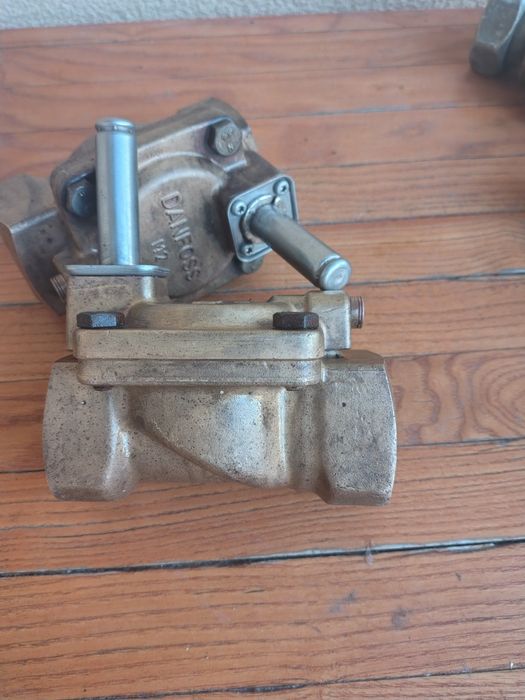 Elektrozawór Danfoss DN 32