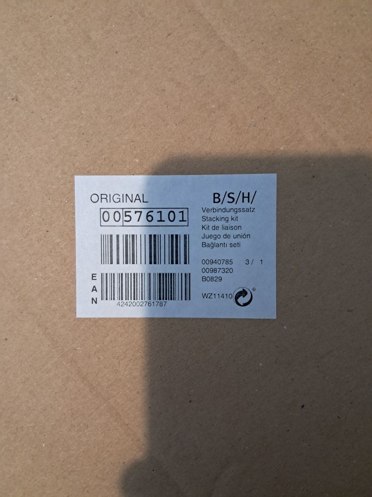 Łącznik pralki z suszarką Bosch wz11410