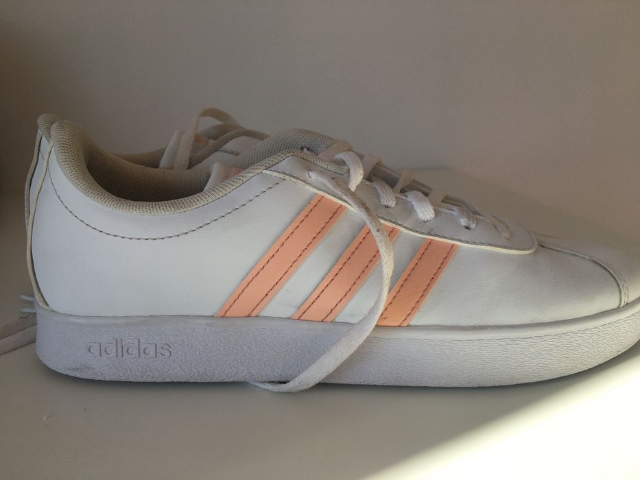 Adidas tamanho 39