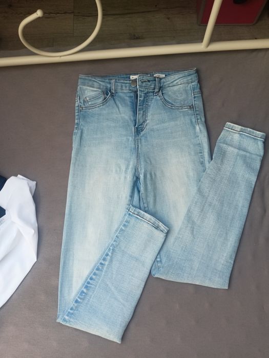 Spodnie damskie jeansy