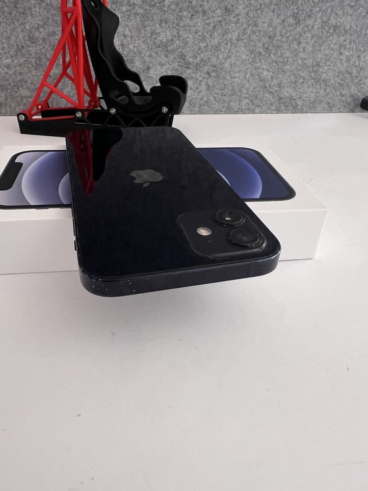 Troco/Vendo IPhone 12 128GB Black (Ler anúncio)