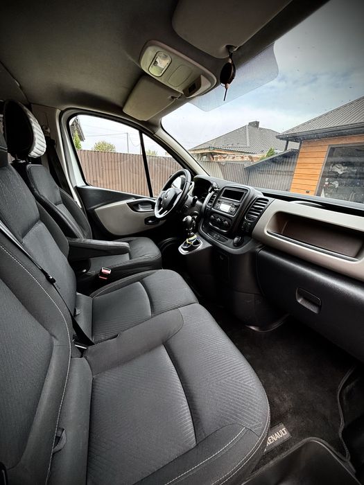 Renault Trafic 3 2016 року Пасажир 9 місць