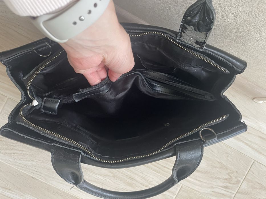 Сумка шкіряна в хорошому стані