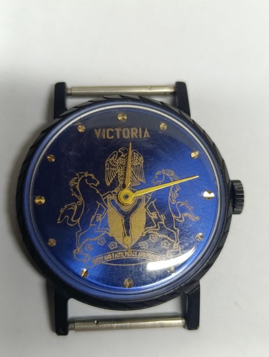 Продам диктофон з екраном

Стан: екран пошкоджений (тріщини т