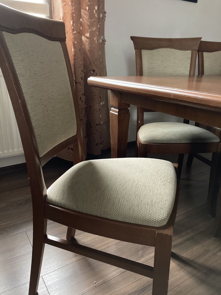 Komplet- stół, 6 krzeseł