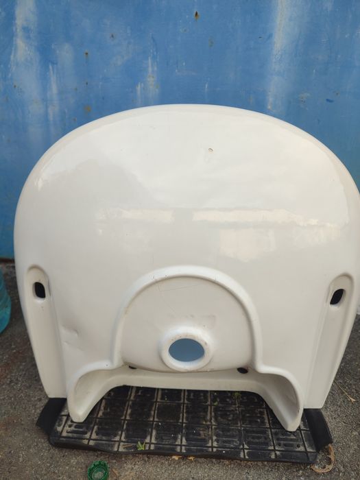 Умивальник підвісний