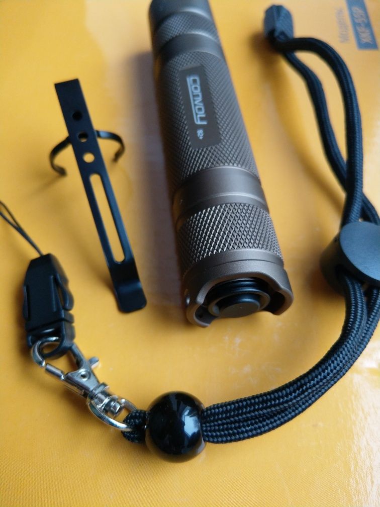 фонарь Convoy S2+ / cree XM-L2 / TAN / мелалл.кнопка + клипса + темляк