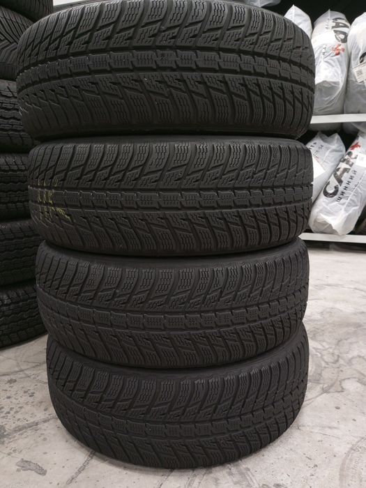 Зимові Шини БВ 235/60 R18  NOKIAN  WR SUV 3 XL  Склад