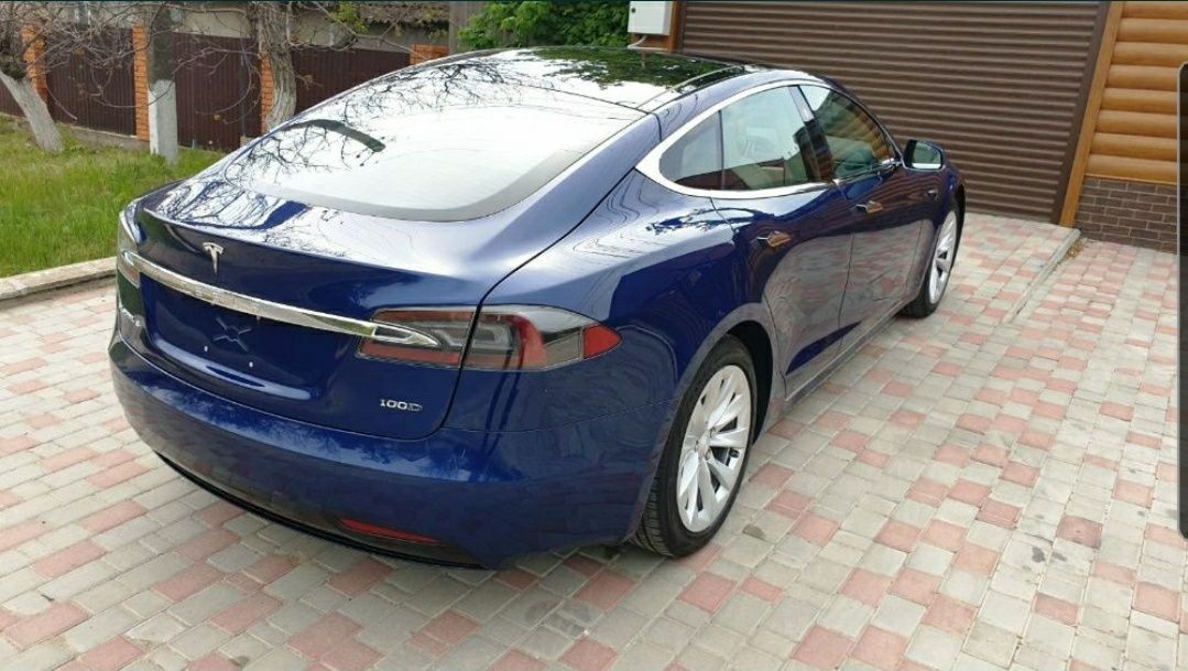 Tesla Model S100D 600км 2017г Новая!