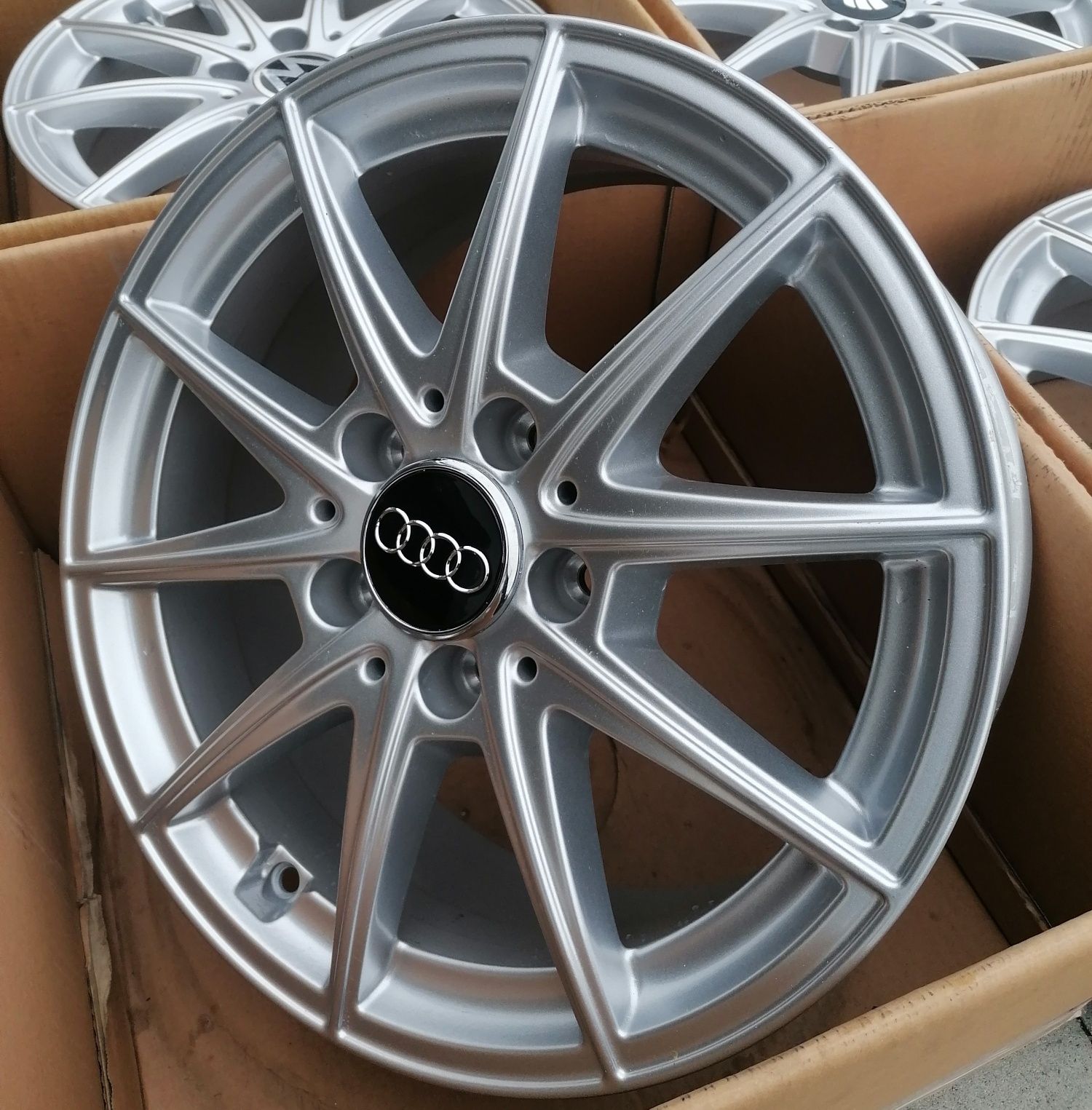 #M12 Alufelgi R16 5x112 Audi A4 B8 Q3 Nowe