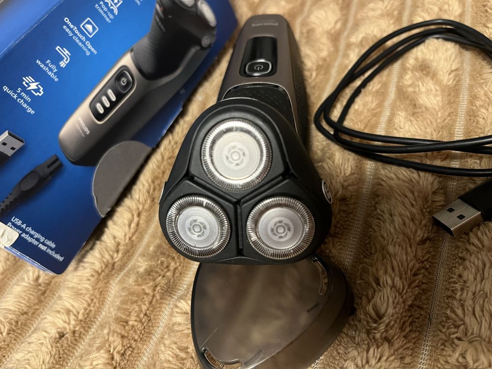 Електробритва PHILIPS series 3000 S3242/12
