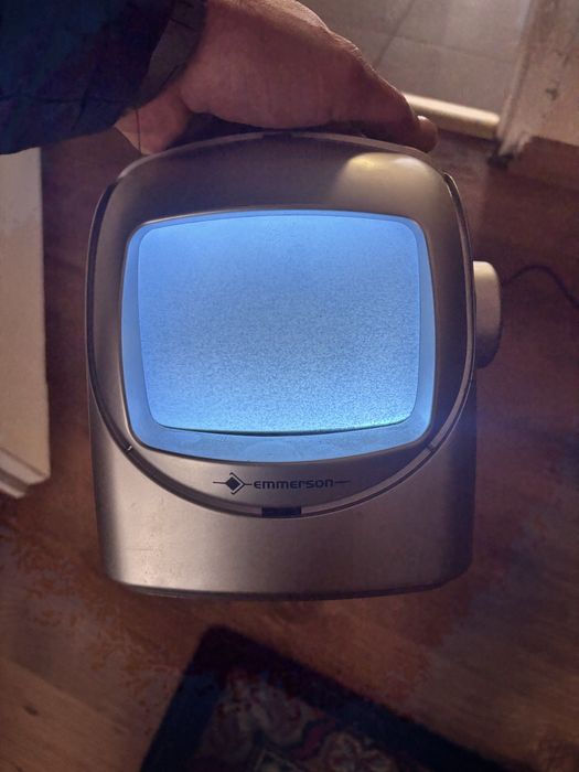 Stary-Mini telewizor kolekcjonerski