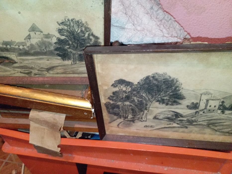 Dois desenhos assinado José 20.30 cm um tem moldura a sair