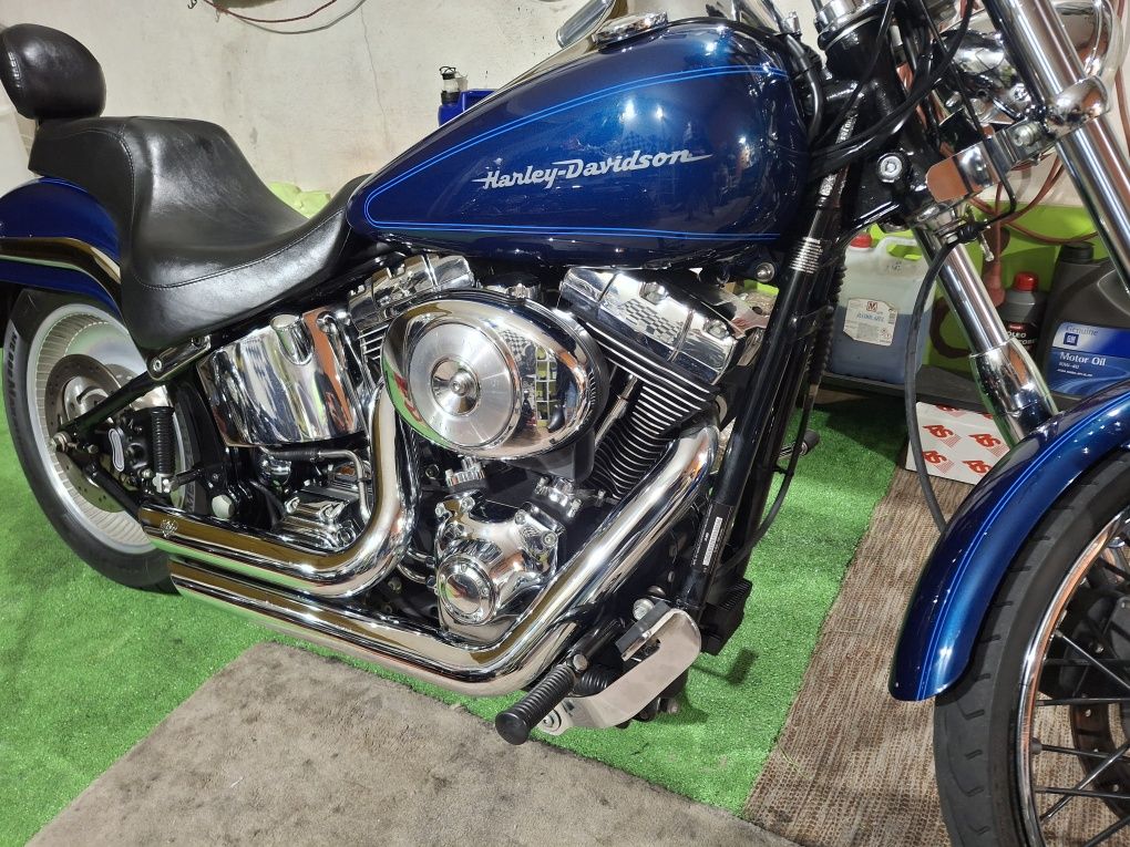 Harley Davidson Softail Deuce