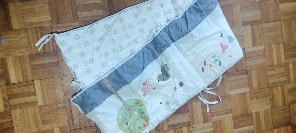 Protetor de berço/ cama de grades