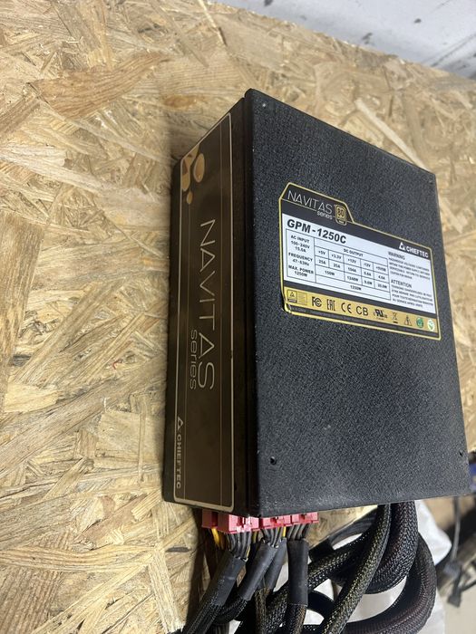 Продам блоки живлення 850-1200ватт Chiftec Superflover