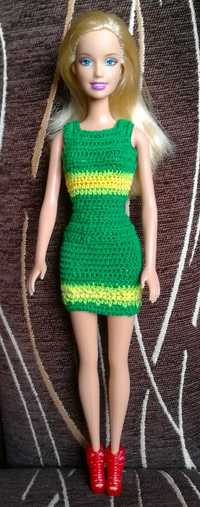 Sukienka szydełkowa dla lalki Barbie, ubranko