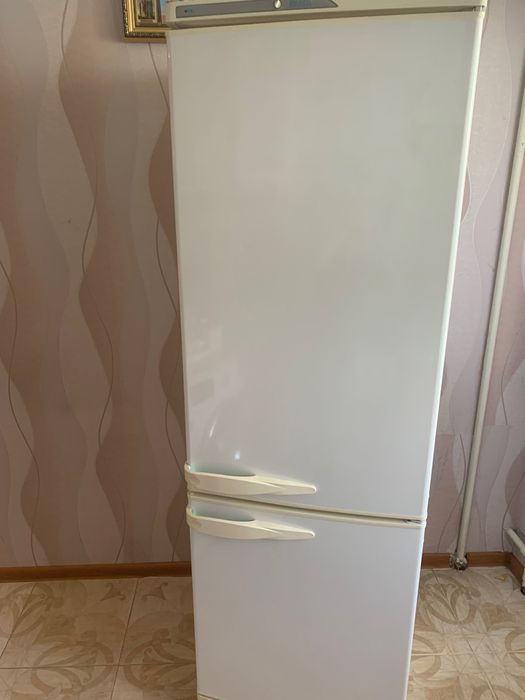 Холодильник Stinol