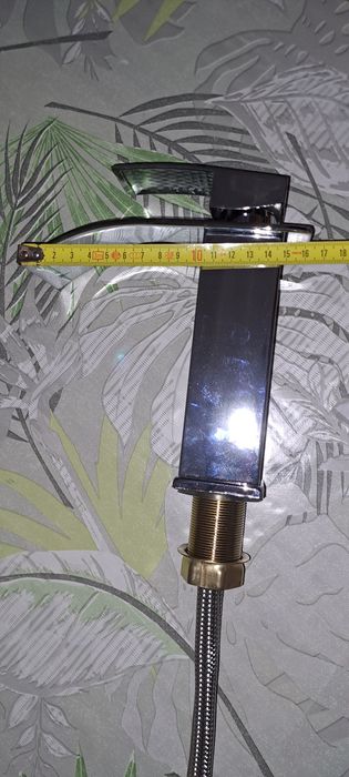 Torneira nova para lavatório