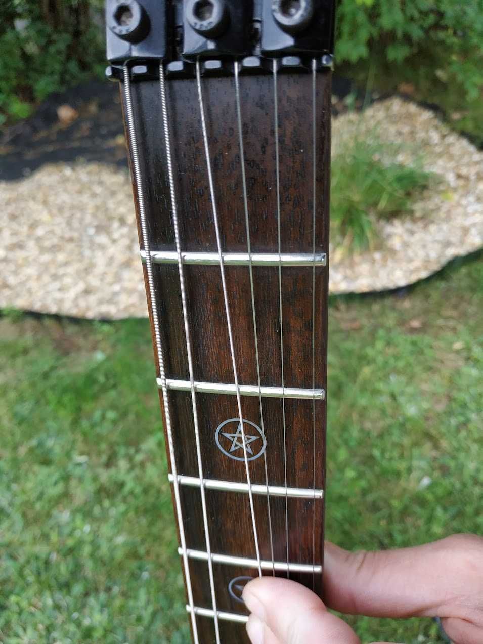 Gitara elektryczna Cort EVL - X4 Superstrat EMG floyd rose relic