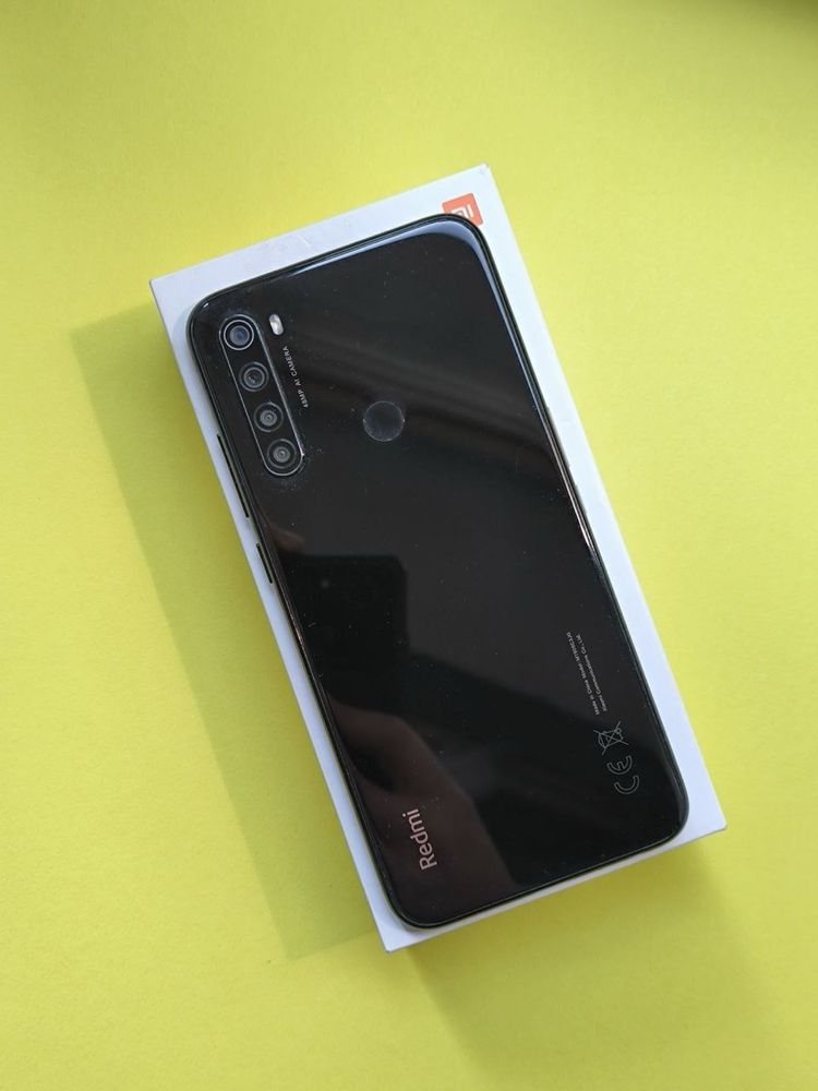 Смартфон Xiaomi Redmi Note 8 4/64 Gb повний комплект