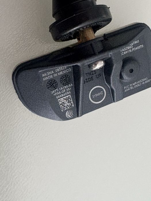 1шт 700 Датчик тиску шин, колеса. JX7T-1A180-AA. JX7Z-1A-189C. 315 МГц