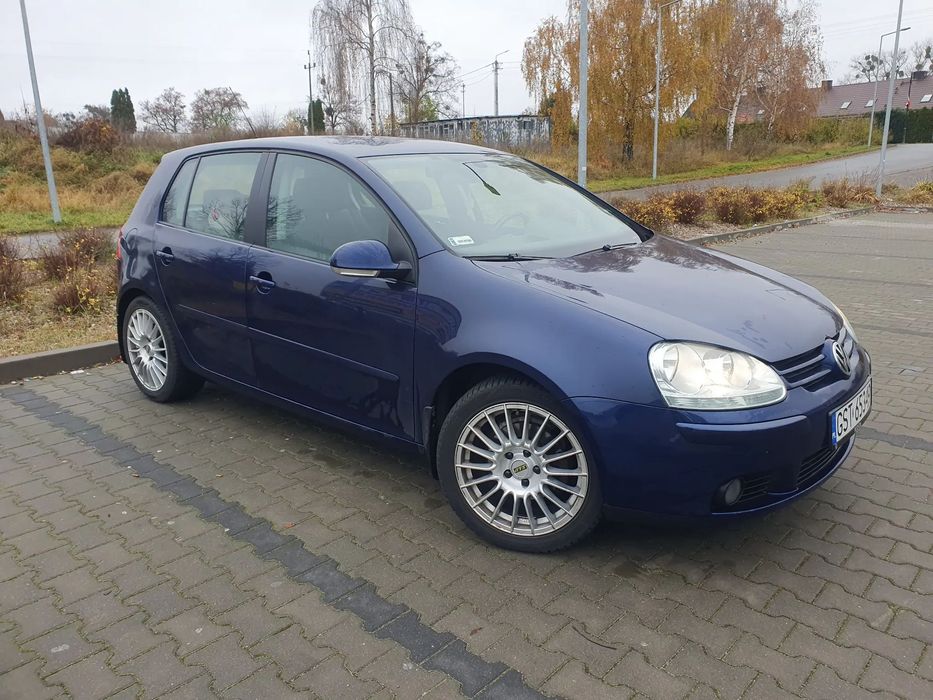 Volkswagen Golf VW Golf V 1.4 MPI LPG hak bogate wyposażenie duży serwis 1 właściciel