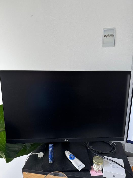 Monitor LG 24MP500-B (24'' - Full HD - LED IPS - AMD FreeSync)