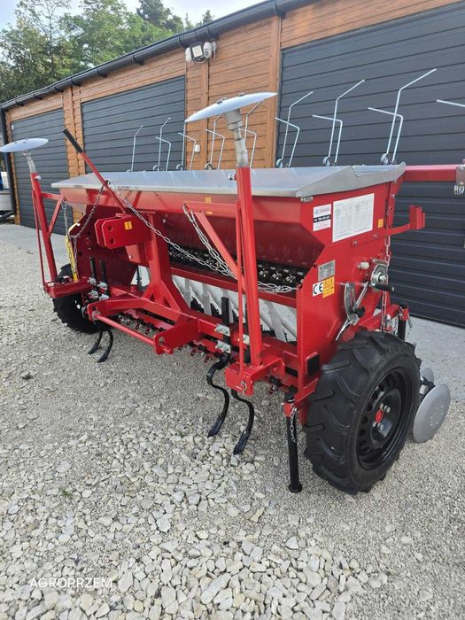 Siewnik zbożowy MEPROZET znaczniki mechaniczne lub hydrauliczne