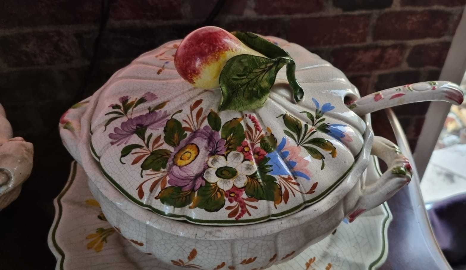 Sprzedam piękną wazę porcelanową