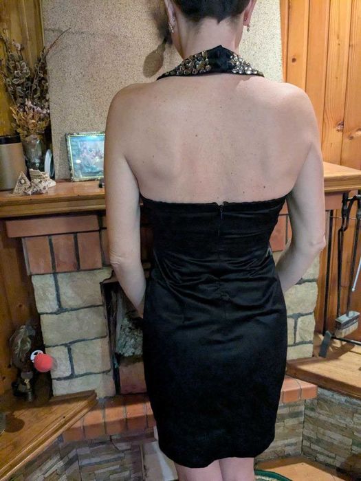 Плаття нарядне святкове новорічне XS  152 -164 см атласне з камінням