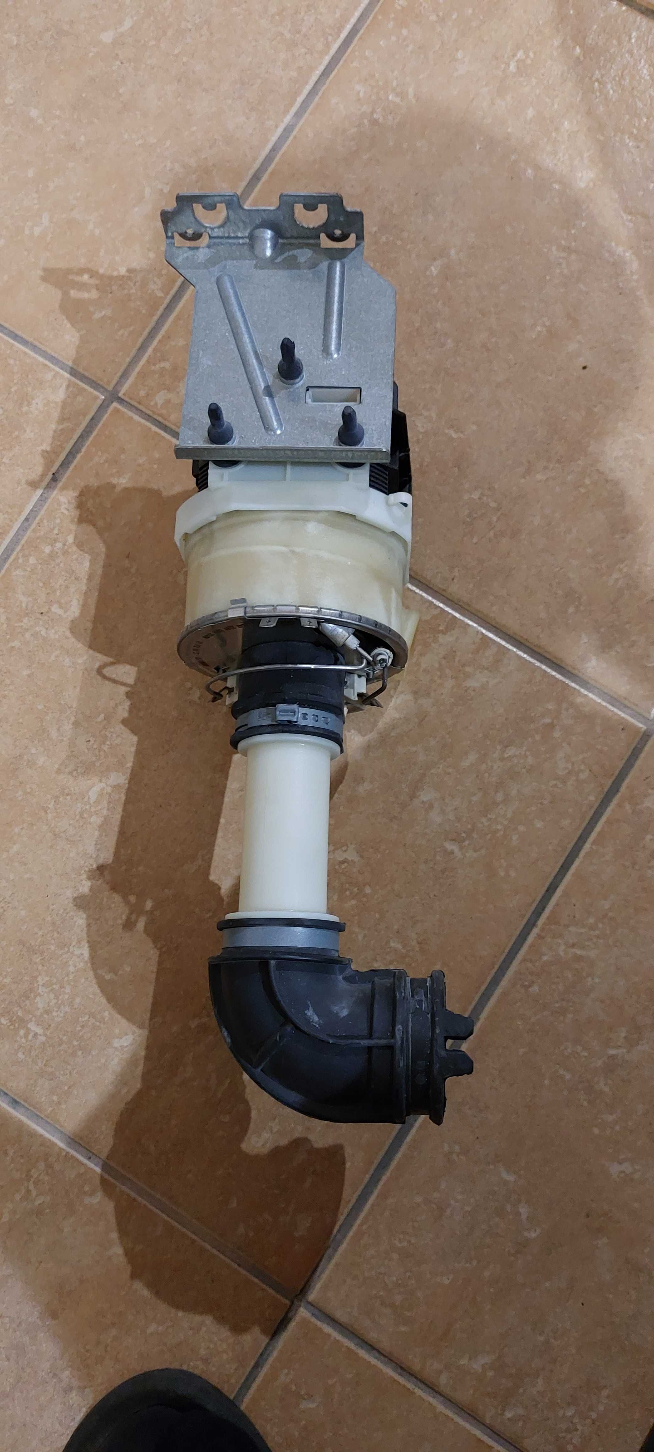 Pompa myjąca z turbiną do zmywarki Whirlpool WP 79/2 z grzałką