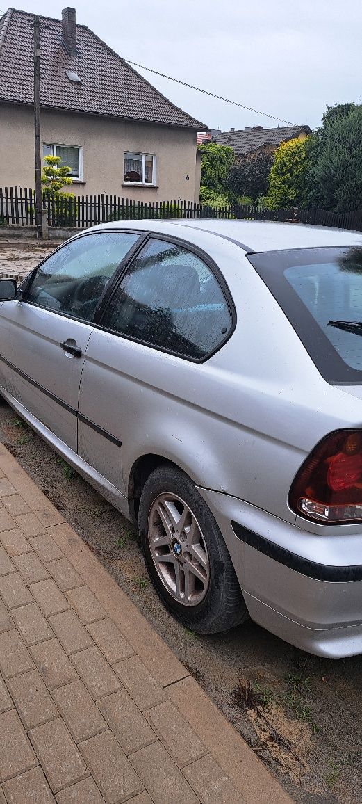 Samochód BMW 316TICompact