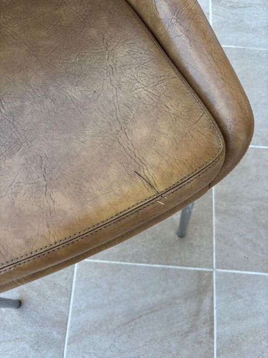 cadeira vintage castanha FOC