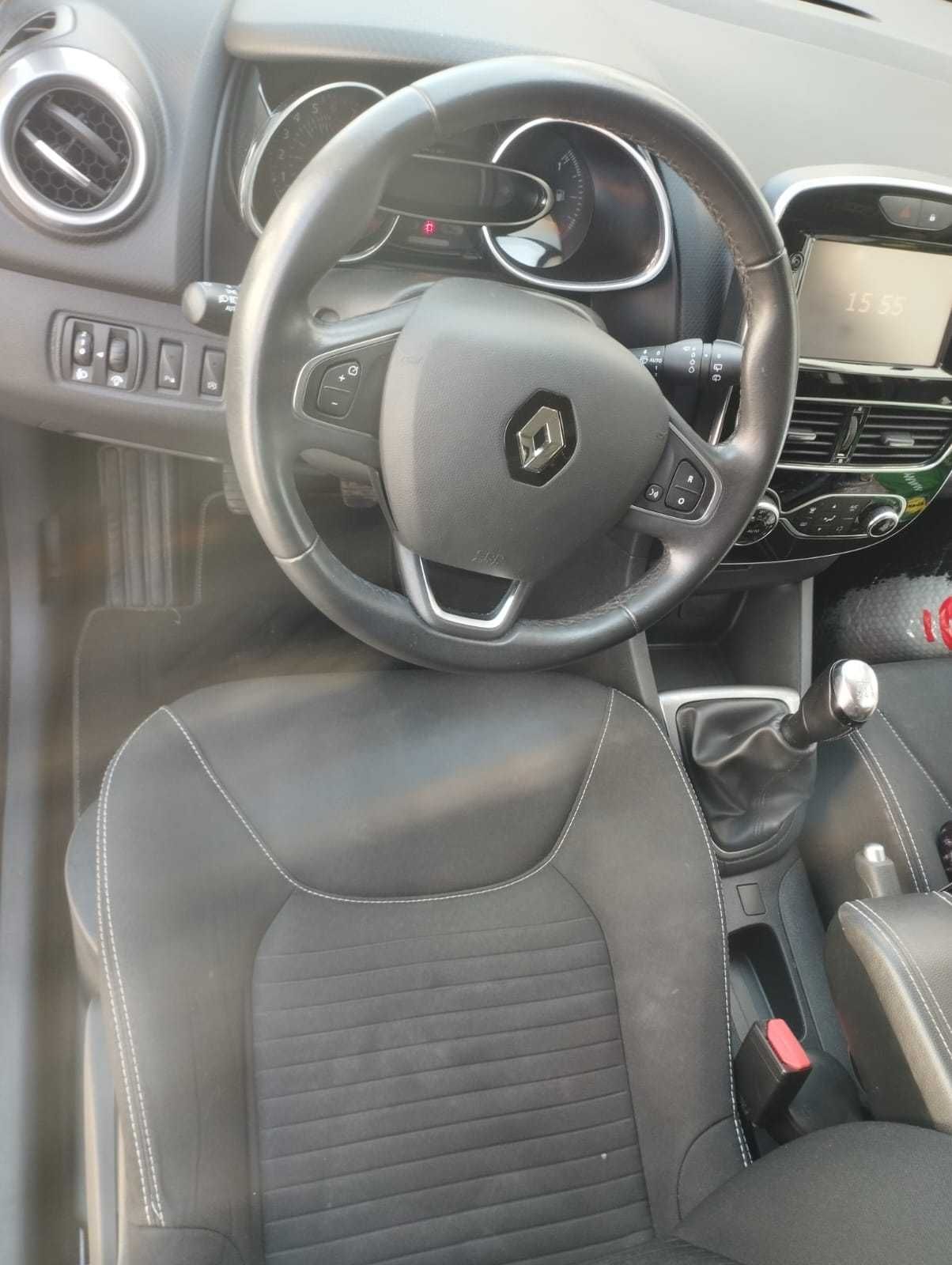 Carrinha econômica Renault Clio