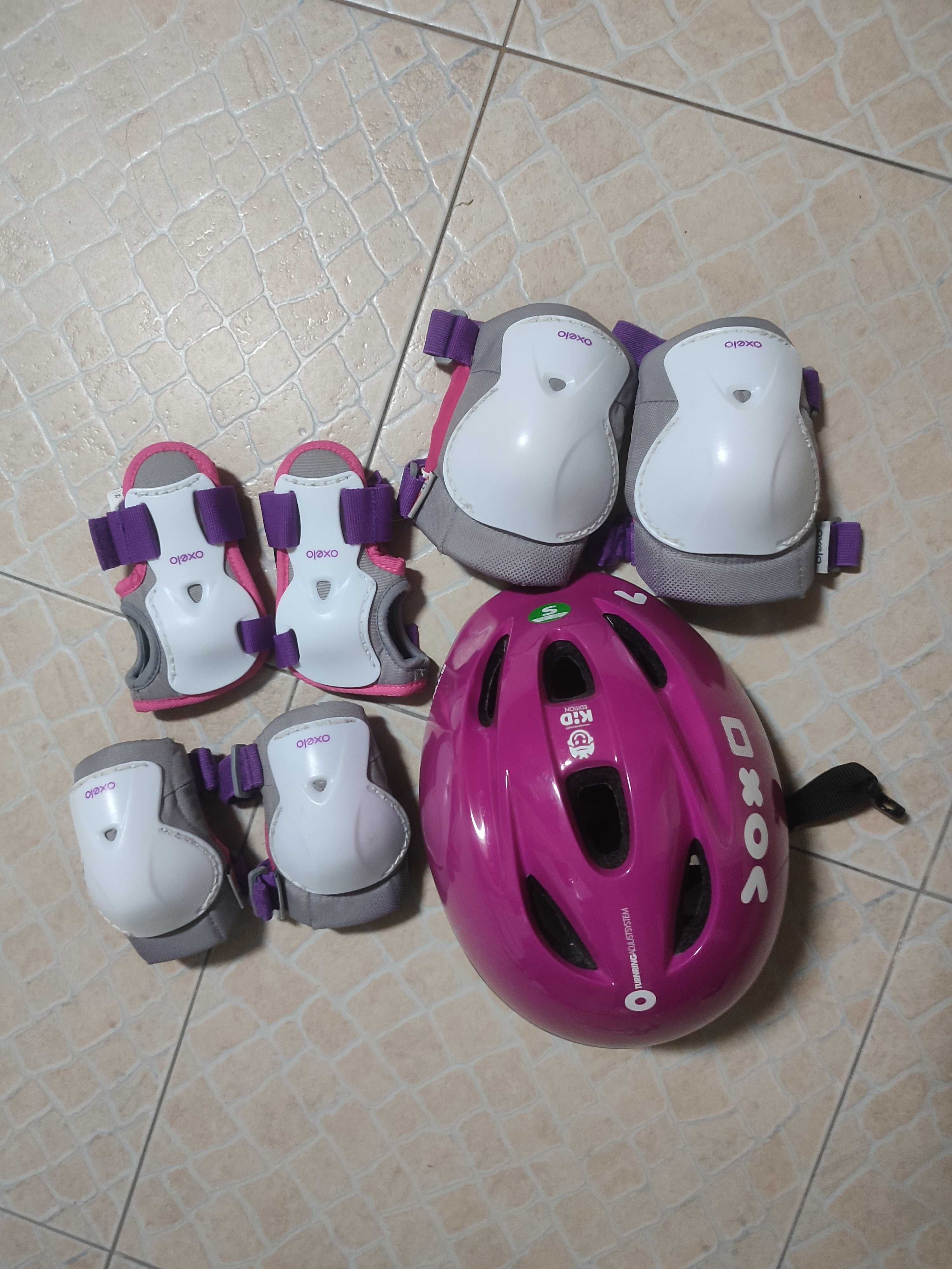 Patins Street x com equipamentos de proteção