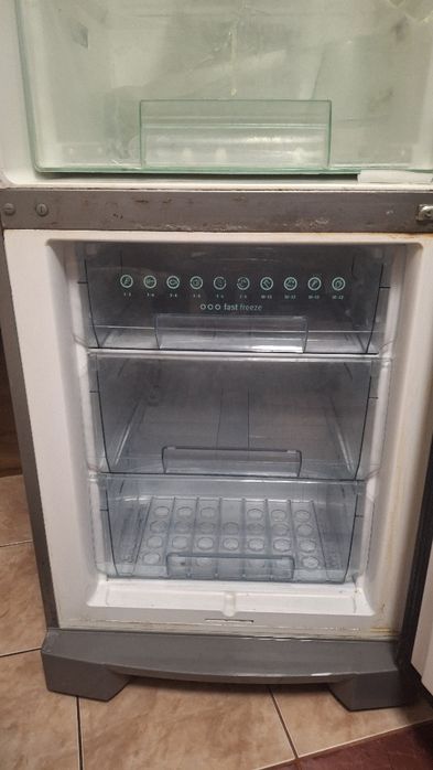 Холодильник Electrolux