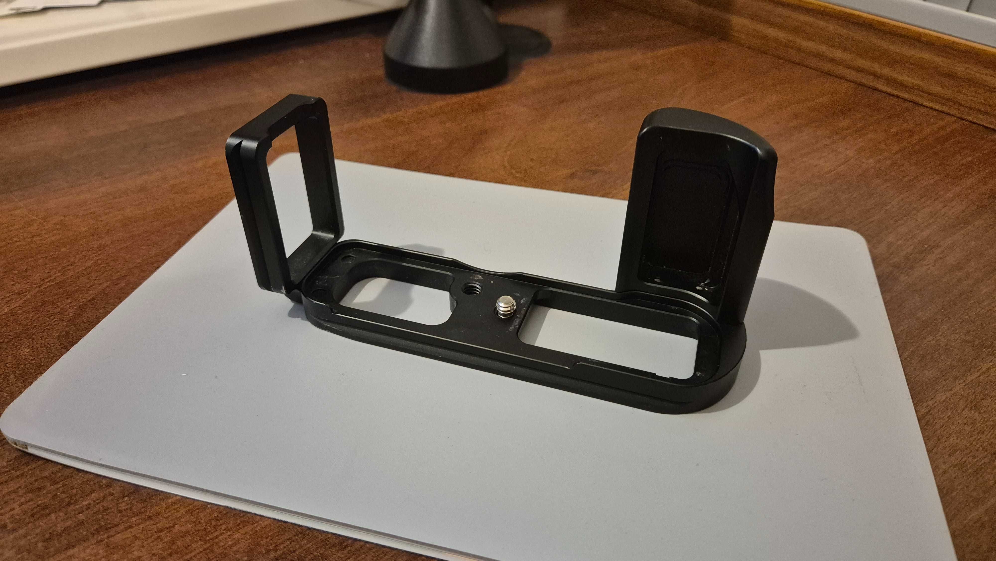 GRIP UCHWYT do aparatu Fujifilm X100F ArcaSwiss L-Grip Mengs