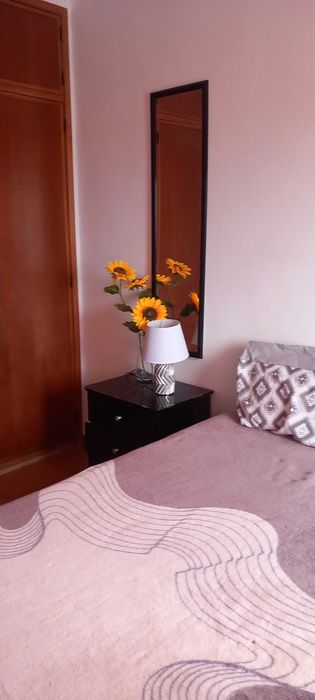 Renda quarto bem localizado