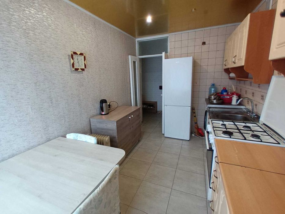 Здається 2к квартира на Мотелі