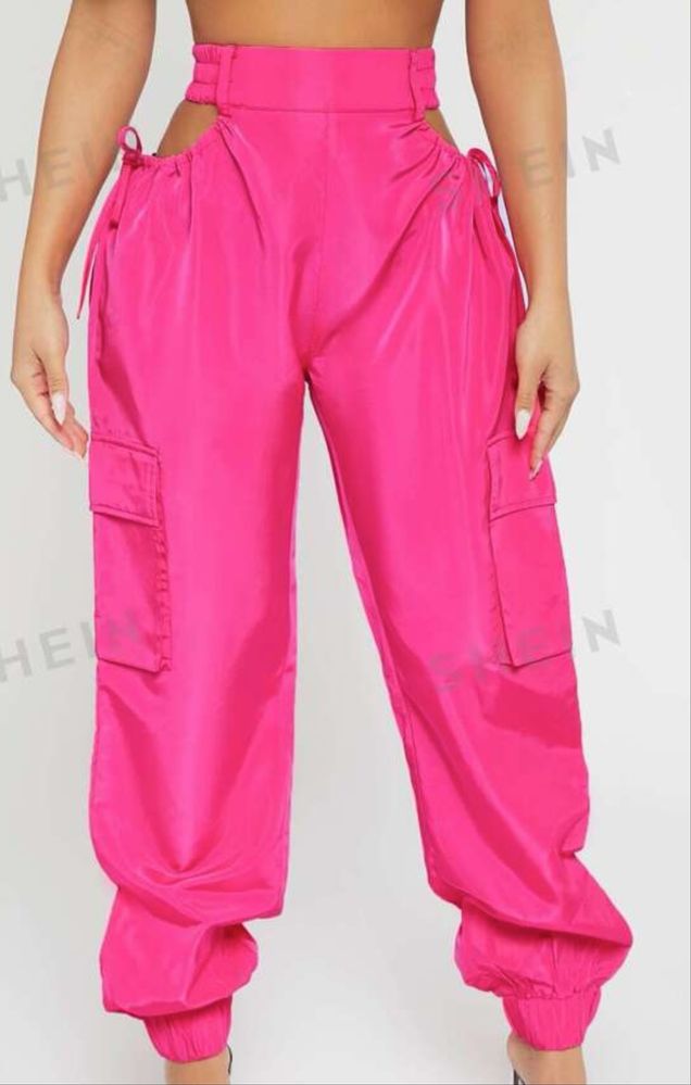 Vendo calça nova nunca usada , tamanho 40/42 L