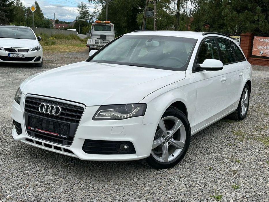 Audi A4 Audi A4 B8 Nowy akumulator