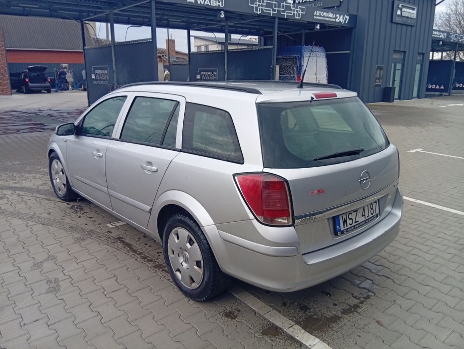 Opel astra h на польській реєстрації