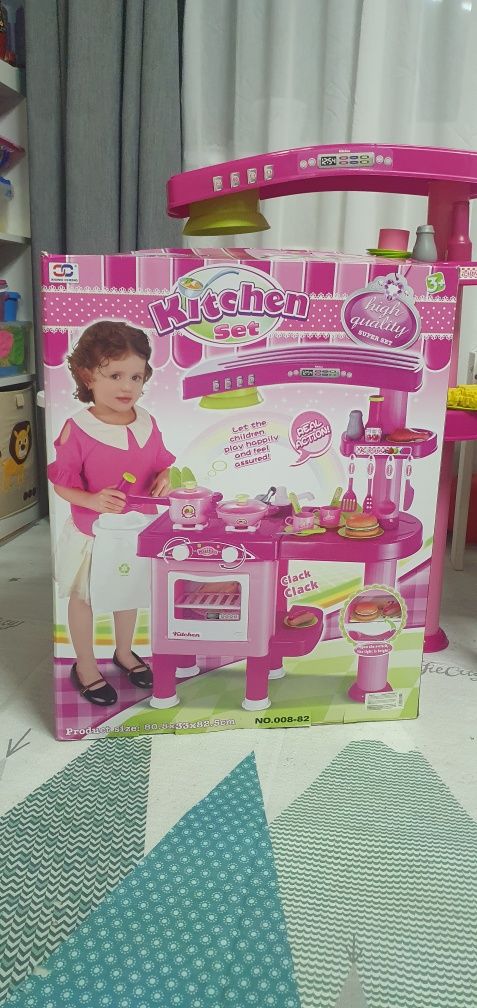 Кухня дитяча (в користуванні не була) двустороння Kitchen