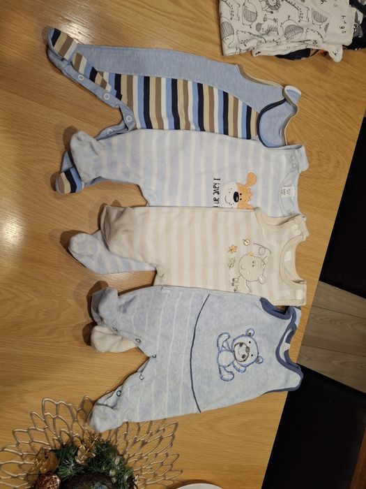 Komplet pajacykow ,śpioszków