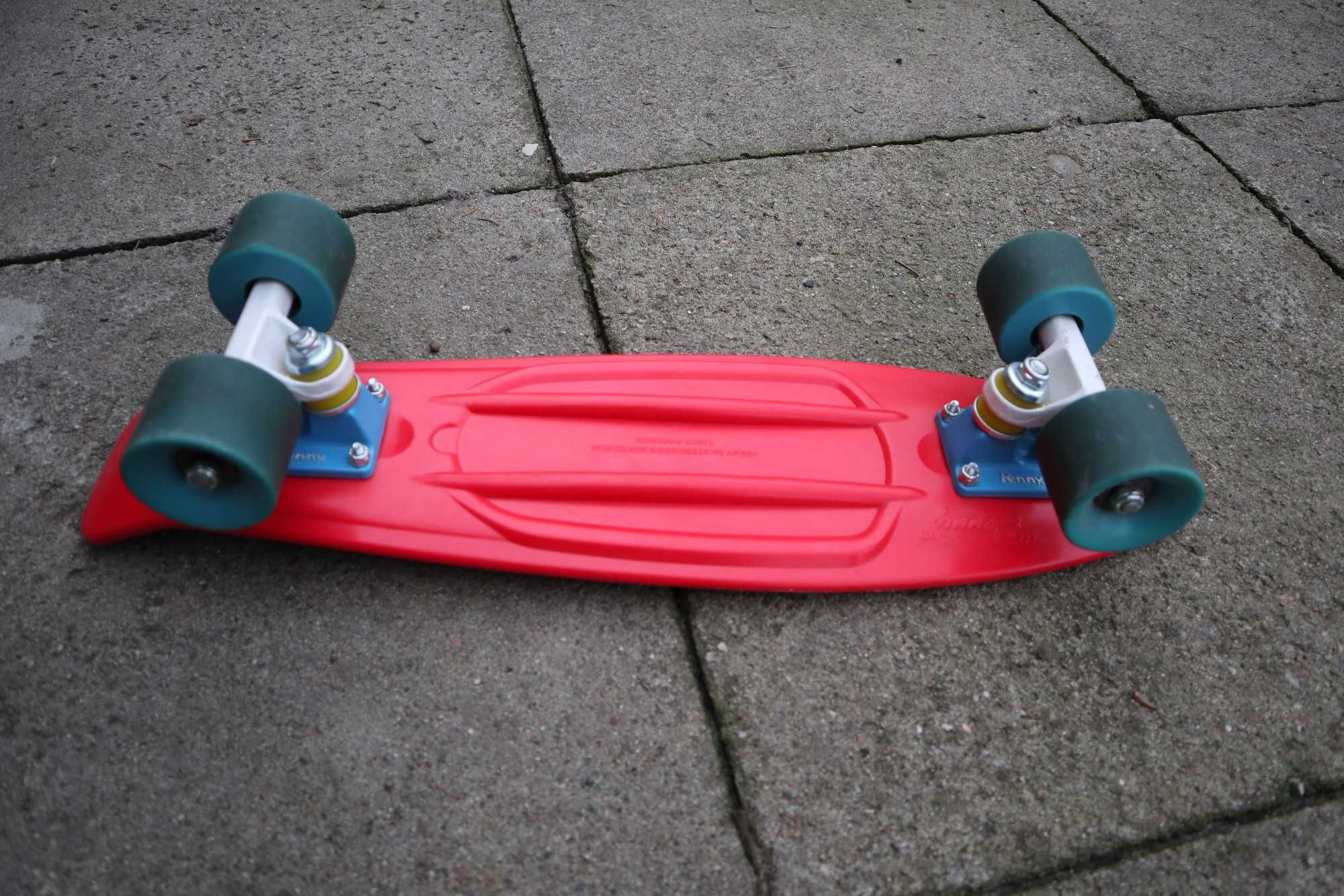 Oryginalna deska Penny 22" Red z dodatkową taśmą Griptape 22" Black