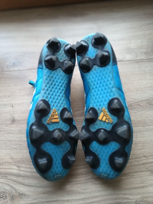 buty korki Adidas